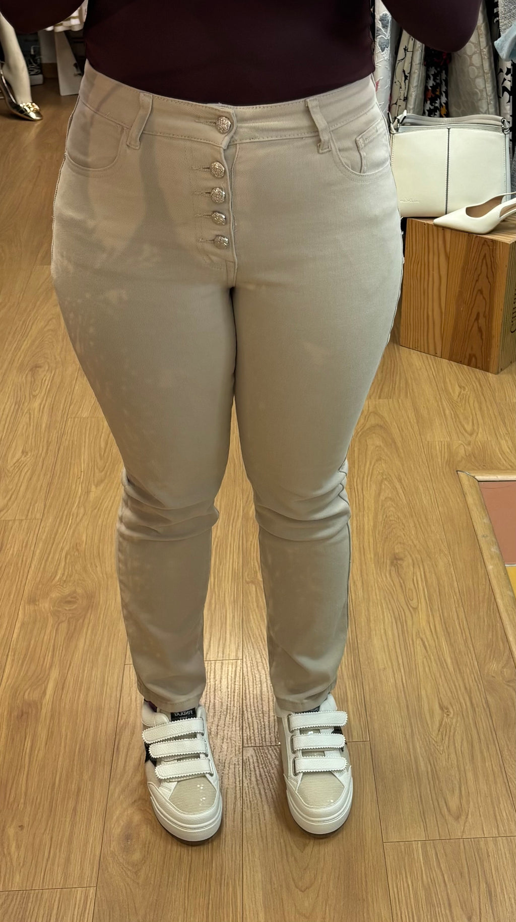 Jean beige coupe droite