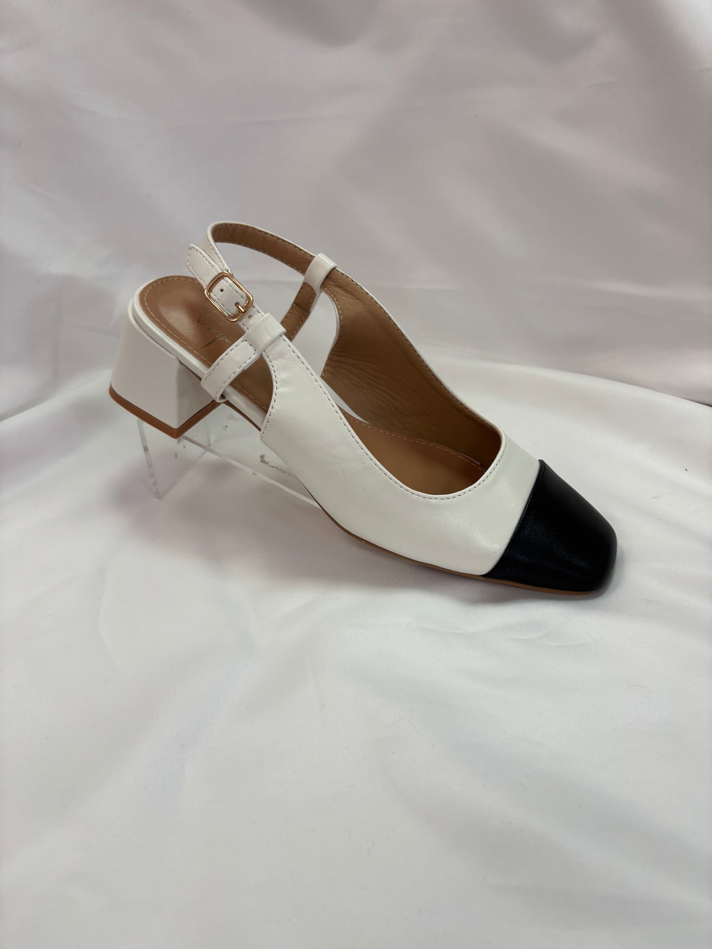 Escarpin noir et blanc