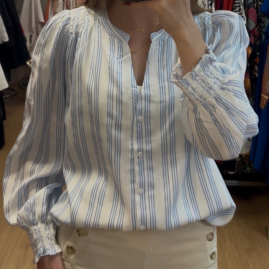 Chemise bleu à rayures