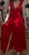 Robe longue rouge fendue