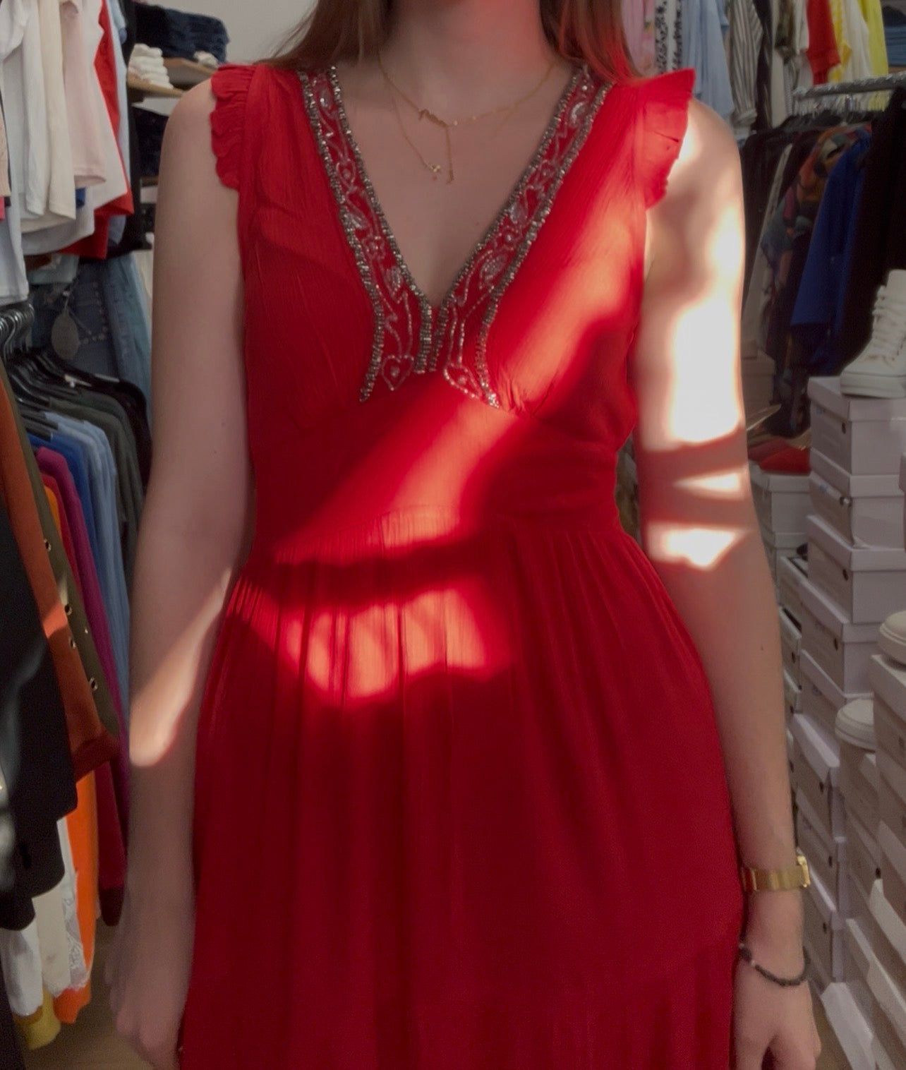 Robe longue rouge fendue