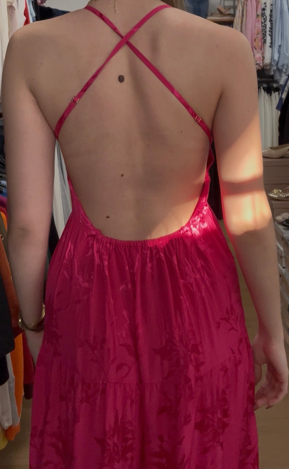 Robe longue rose dos nu