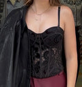 Corset noir en dentelle