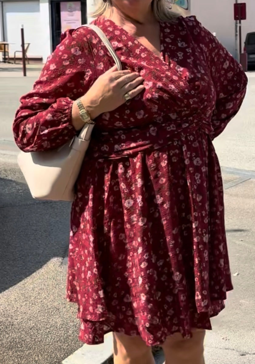 Robe bordeaux fleurie (grande taille)