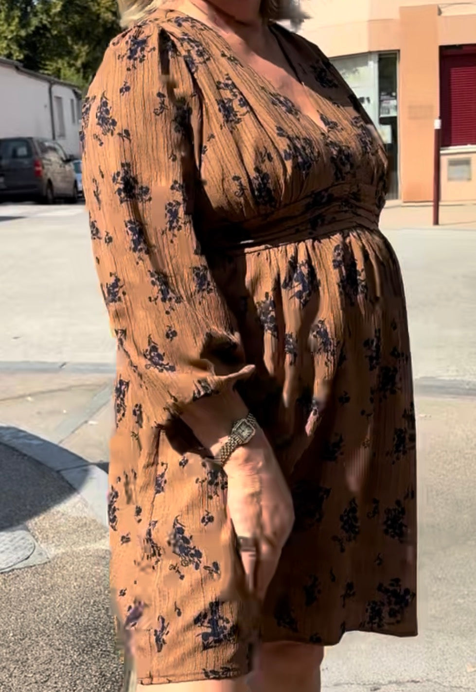 Robe marron fleurie (grande taille)