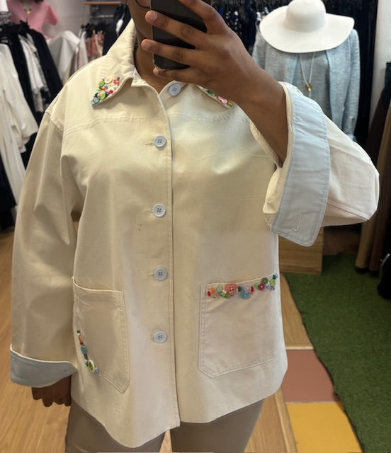 Veste crème à détails fantaisie